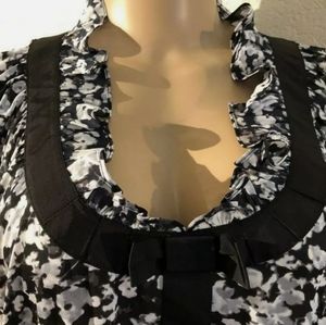 NB U neck Women Sz 2xL Blouse Short Sleeve Floral